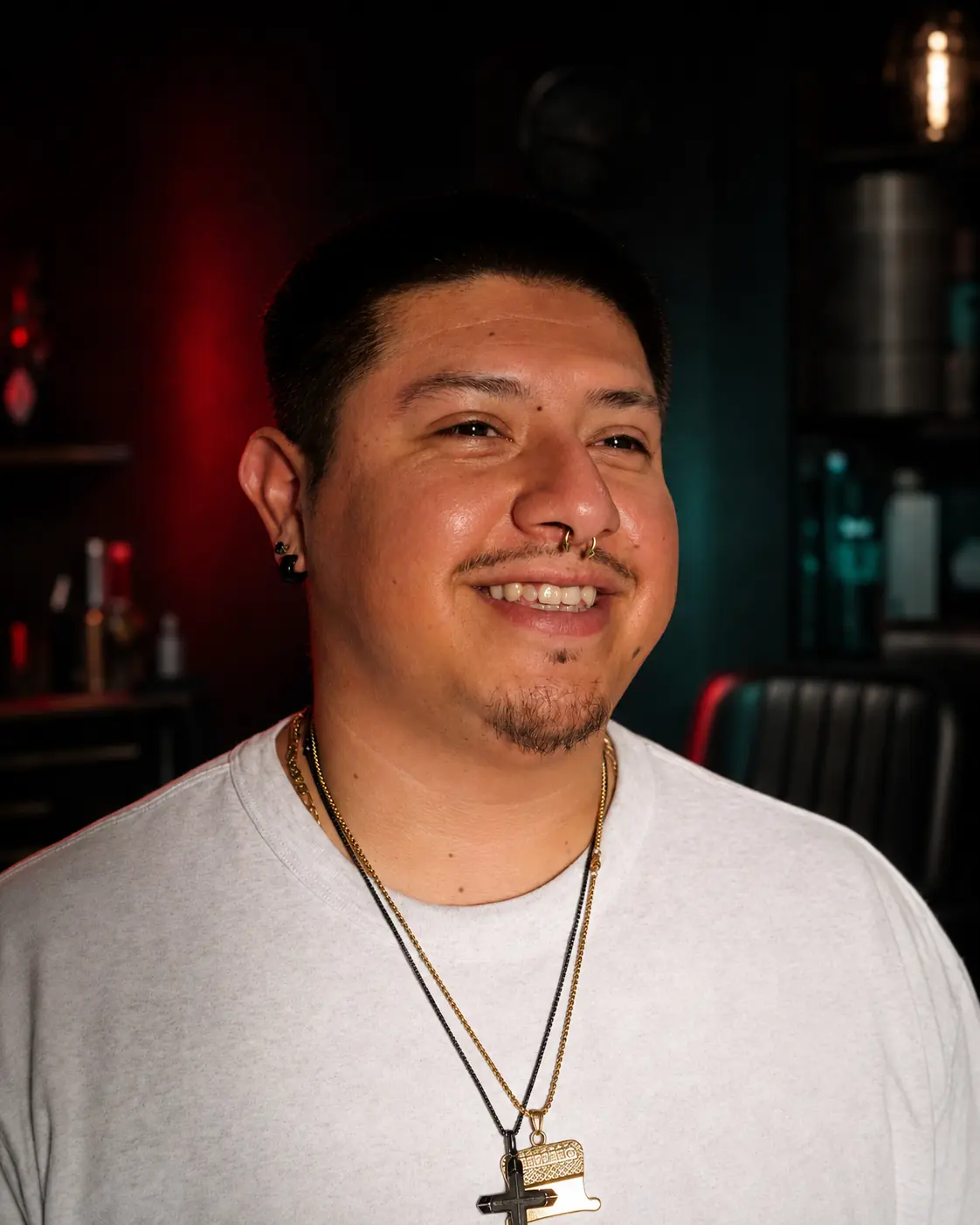 Jose Alonzo, licensed barber and cosmetologist serving the Rio Grande Valley